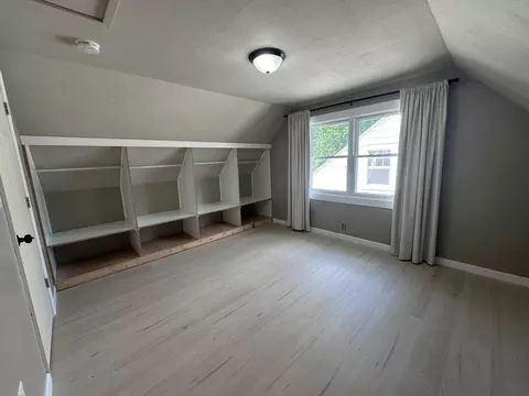 Bedroom - 213 11th Ave SW, Austin, MN 55912 photo 2 of 3