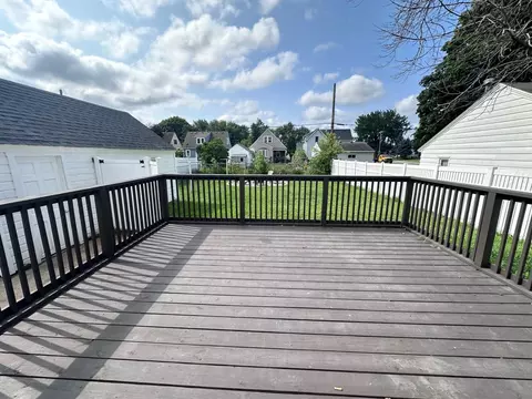 Exterior - 213 11th Ave SW, Austin, MN 55912 photo 4 of 4