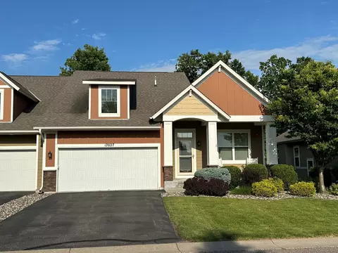 17027 Kennett Curv SW, Prior Lake, MN 55372