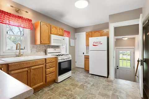 Other - 909 11th St NW, Austin, MN 55912 photo 7 of 9