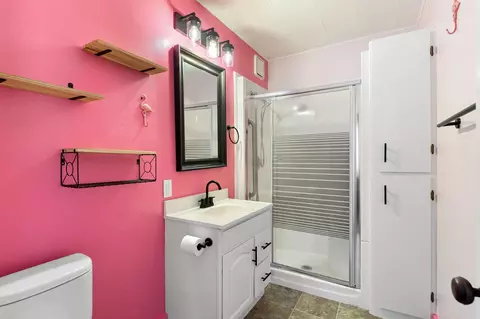 Bath - 909 11th St NW, Austin, MN 55912 photo 1 of 1