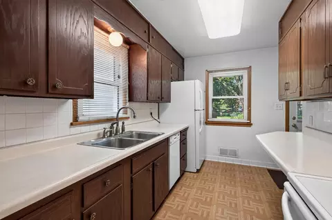 Kitchen - 2909 Pascal St, Roseville, MN 55113 photo 3 of 5