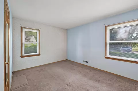 Bedroom - 2909 Pascal St, Roseville, MN 55113 photo 2 of 3