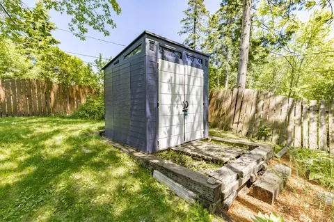 Exterior - 4119 Pitt St, Duluth, MN 55804 photo 5 of 18