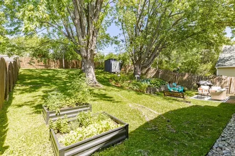 Exterior - 4119 Pitt St, Duluth, MN 55804 photo 4 of 18
