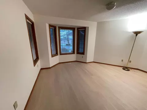 Living - 14686 Par Dr, Baxter, MN 56425 photo 2 of 3