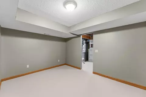 Bedroom - 9610 Lakeside Trl, Champlin, MN 55316 photo 6 of 6