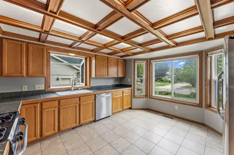 Kitchen - 9610 Lakeside Trl, Champlin, MN 55316 photo 2 of 4