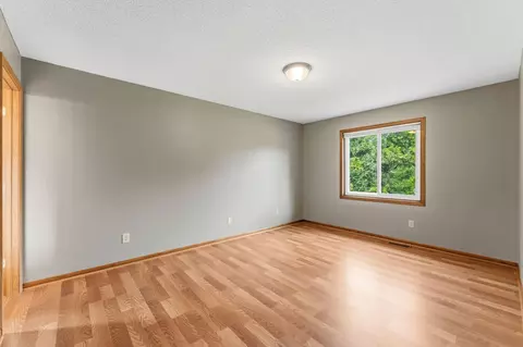 Bedroom - 9610 Lakeside Trl, Champlin, MN 55316 photo 4 of 6