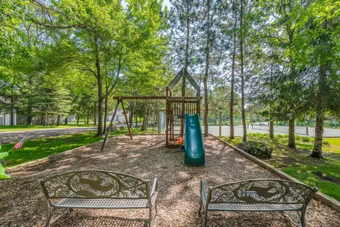 Exterior - 1399 E Pointe Dr, Brainerd, MN 56401 photo 14 of 25