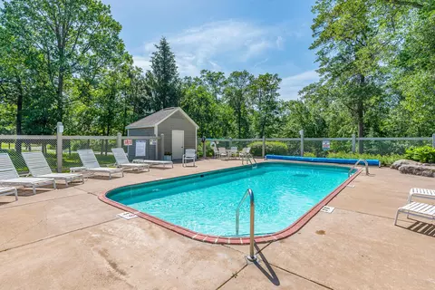 Exterior - 1399 E Pointe Dr, Brainerd, MN 56401 photo 16 of 25