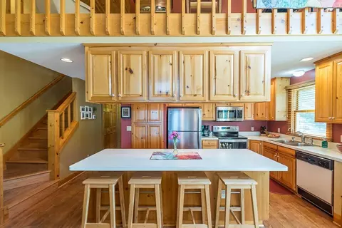 Kitchen - 1399 E Pointe Dr, Brainerd, MN 56401 photo 3 of 3