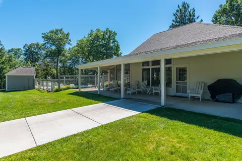 Exterior - 1399 E Pointe Dr, Brainerd, MN 56401 photo 11 of 25