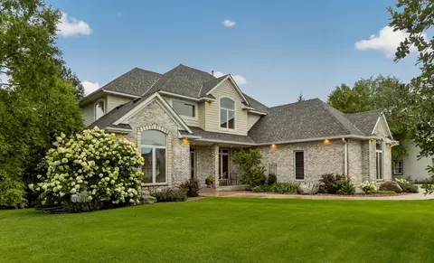 5015 Regal Oak Ln SW, Rochester, MN 55902