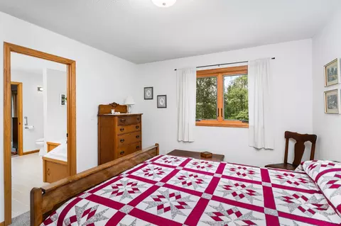 Bedroom - 719 S 64th Ave W, Duluth, MN 55807 photo 7 of 8