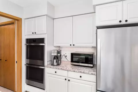 Kitchen - 719 S 64th Ave W, Duluth, MN 55807 photo 8 of 8