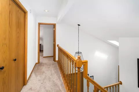 Entry Way - 719 S 64th Ave W, Duluth, MN 55807 photo 4 of 6