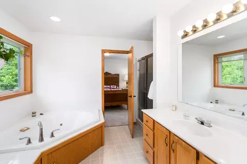 Bath - 719 S 64th Ave W, Duluth, MN 55807 photo 2 of 4