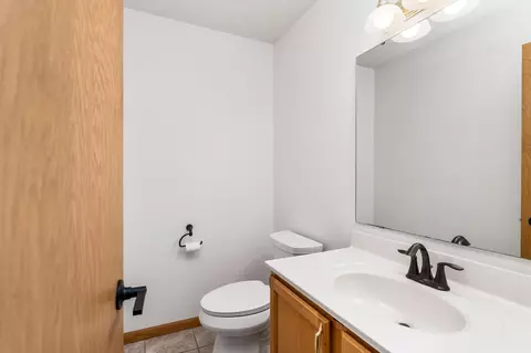 Bath - 719 S 64th Ave W, Duluth, MN 55807 photo 1 of 4