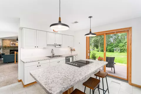 Kitchen - 719 S 64th Ave W, Duluth, MN 55807 photo 1 of 8