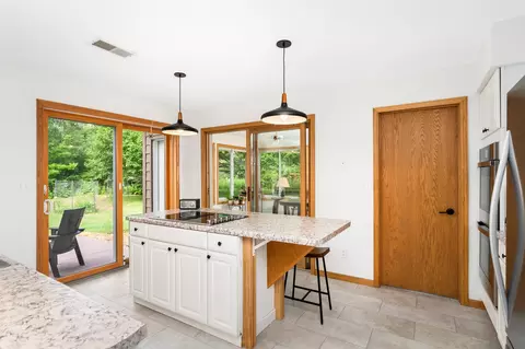 Kitchen - 719 S 64th Ave W, Duluth, MN 55807 photo 3 of 8