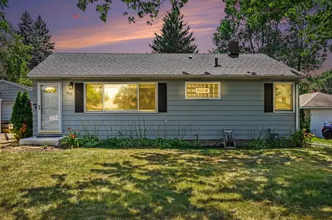 1460 Sherren Ave E, Maplewood, MN 55109