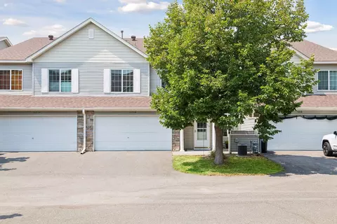 5216 207th St N, Forest Lake, MN 55025