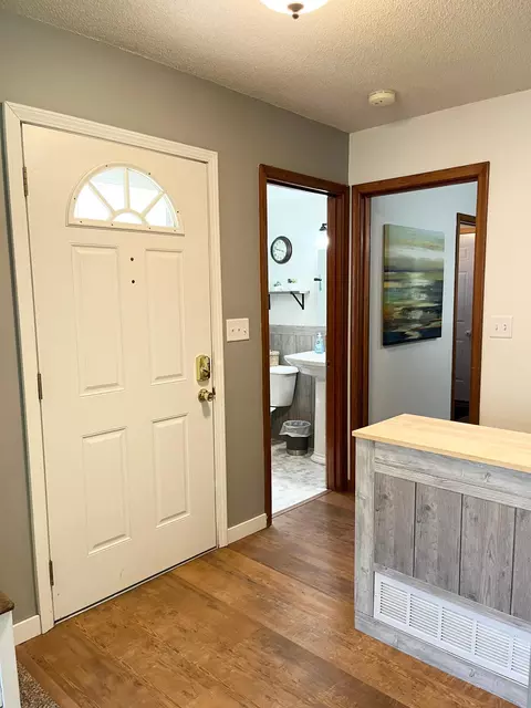 Entry Way - 805 Highland Rd, Windom, MN 56101 photo 1 of 4