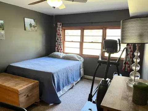 Bedroom - 805 Highland Rd, Windom, MN 56101 photo 6 of 7