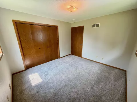 Bedroom - 305 W 3rd St, Winthrop, MN 55396 photo 2 of 3
