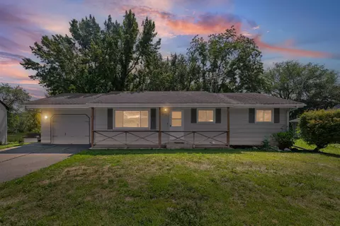 4321 Pleasant St SE, Prior Lake, MN 55372