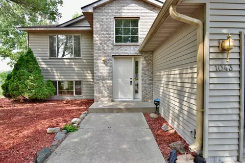 1043 Lawrence Cir, Sartell, MN 56377