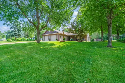 3123 Crestwood Dr NE, Alexandria, MN 56308