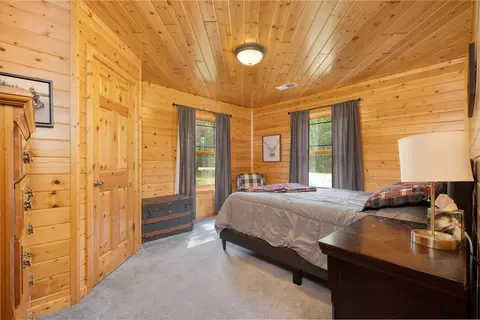 Bedroom - 52671 Becker Rd, Bigfork, MN 56628 photo 2 of 5