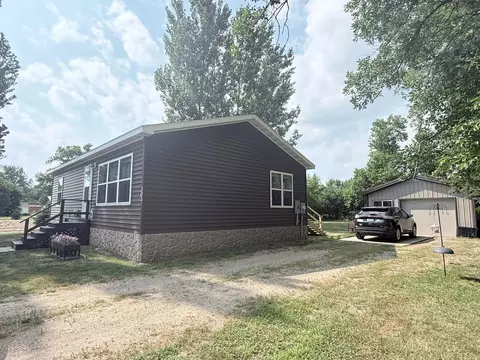303 1st Ave E, Gary, MN 56545 photo 3