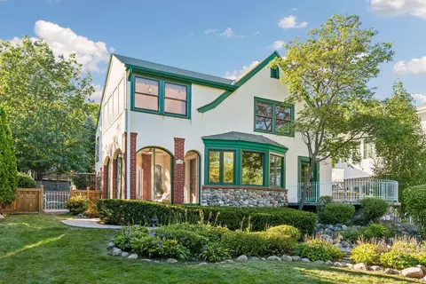 4120 Queen Ave S, Minneapolis, MN 55410