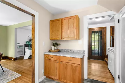 Entry Way - 30 W Arrowhead Rd, Duluth, MN 55803 photo 1 of 2