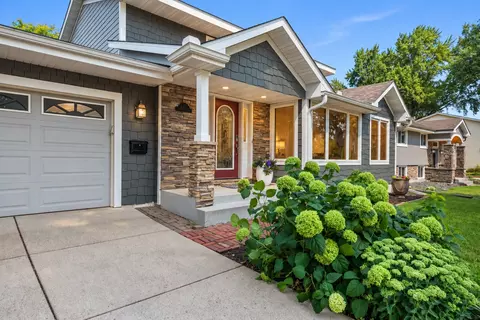 4517 Orchard Ave N, Robbinsdale, MN 55422