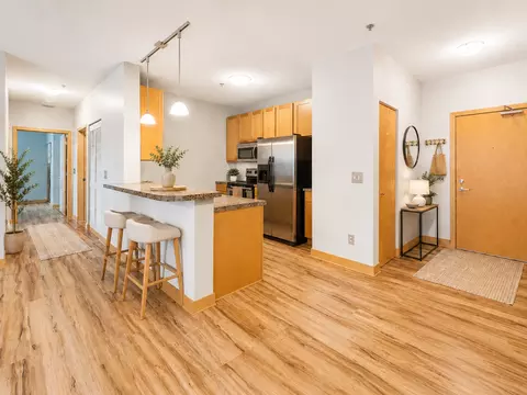 2900 University Ave SE #300, Minneapolis, MN 55414