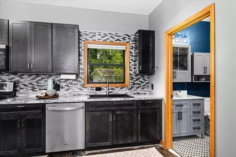 Kitchen - 5841 Spruce Ln, Duluth, MN 55811 photo 2 of 4