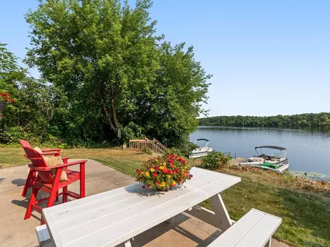 Exterior - 1708 13th Ave NE, Brainerd, MN 56401 photo 4 of 6