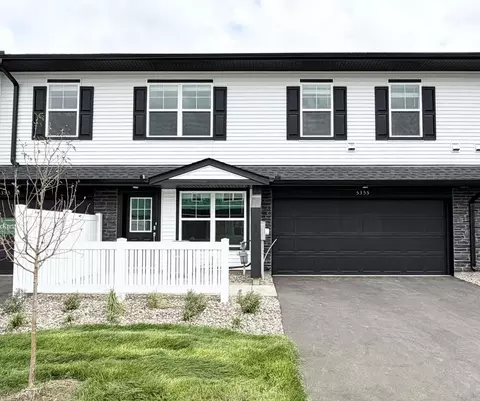 5355 Long Pointe Pass, Woodbury, MN 55129