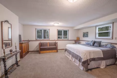 Bedroom - 944 Longview Dr, Saint Cloud, MN 56304 photo 6 of 7