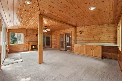 Living - 1350 Co Rd 92, Maple Plain, MN 55359 photo 3 of 5