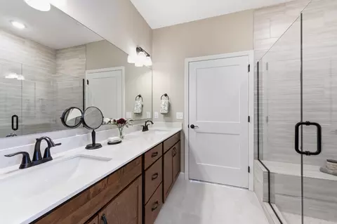 Bath - 284 Emmy Ln, Hanover, MN 55341 photo 1 of 3