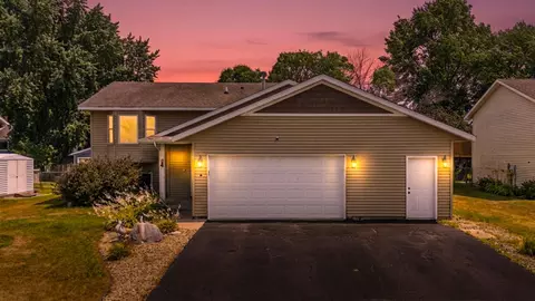 3665 James Ct, Hastings, MN 55033