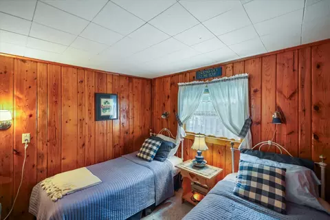 Bedroom - 4431 Cedarock Rd, Tower, MN 55790 photo 11 of 15