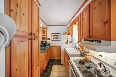 Kitchen - 4431 Cedarock Rd, Tower, MN 55790 photo 5 of 6