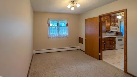Bedroom - 1407 9th St NW, Austin, MN 55912 photo 1 of 5