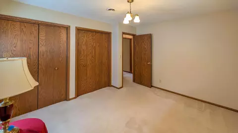 Bedroom - 1407 9th St NW, Austin, MN 55912 photo 5 of 5